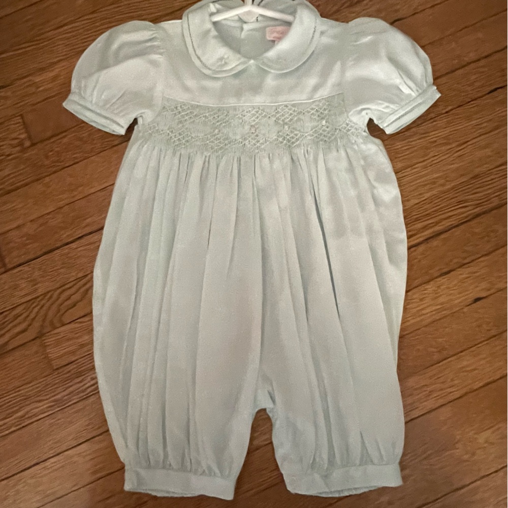 Girls dressy Smocked romper size 9 months petit Ami jumper